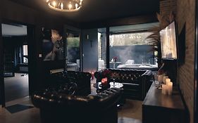 Erwachsenenhotel BDSM Apartment Hotel Emotion Apartments mit privater Sauna und Whirlpool